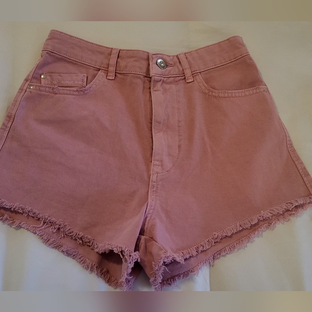 Zara Pink Frayed-Hem Denim Shorts
